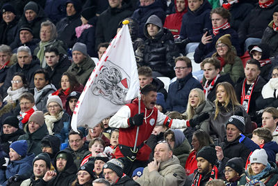 De vlaggenrenner zweept de boel nog wat op. © De Brouwer