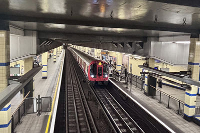 Metro in... © Ajax Life