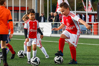 Hier wordt aan het balgevoel gewerkt. © Pro Shots