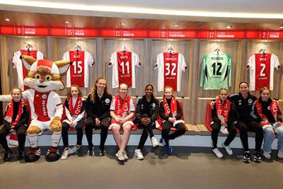 In de kleedkamer van Ajax! © Pro Shots