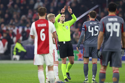 Schot van Steur en dan... Penalty? © De Brouwer