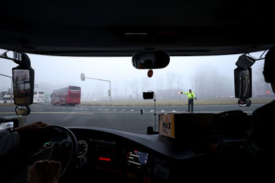 Stukje over de mistige A9 en dan kunnen we de zondag afsluiten. © De Brouwer