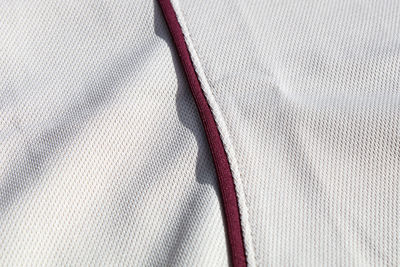 Subtiele details, maar vooral eenvoud bij dit tenue! © Ajax Life