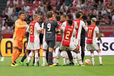 Dit hoort ook bij Ajax - PSV. © SV Ajax