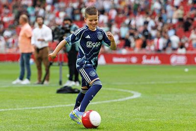 Zijn droom komt uit. Dat zie je aan het koppie. © Pro Shots