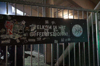 Al is dat hier wat lastig te lezen. Wel het goede logo! © De Brouwer