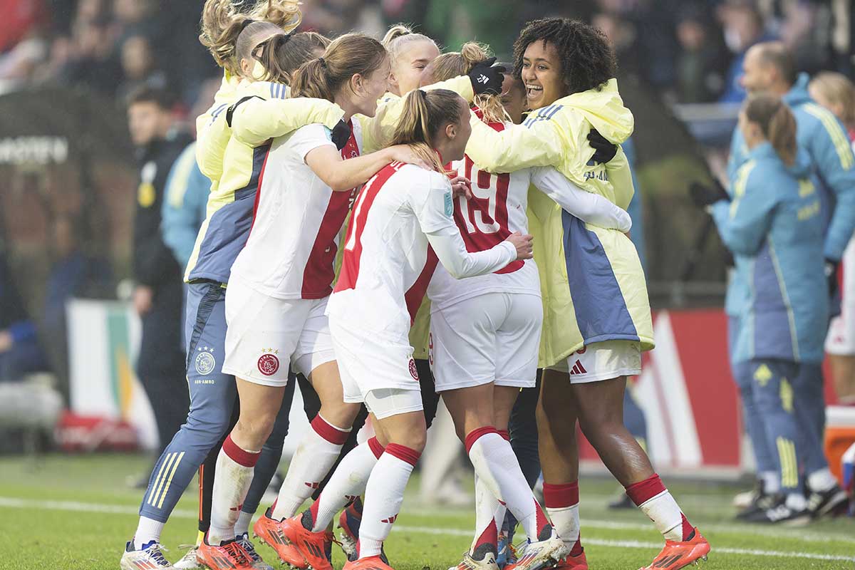 Ajax Vrouwen 1200