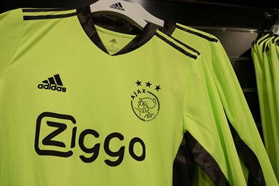 Zien we Onana aankomend seizoen terug in dit nieuwe keepersshirt? © Ajax Life