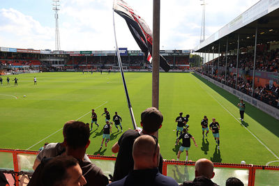 De spelers draaien warm, maar niet warm genoeg. © De Brouwer