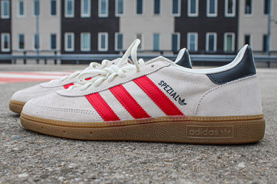 Zijn er ook schoenen? Oh, jazeker! © Ajax Life