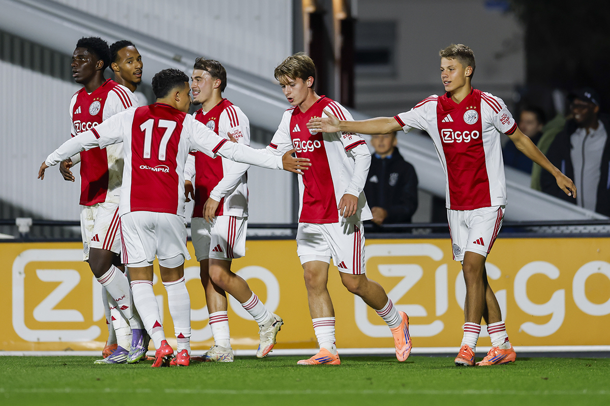 Ballenjongensjajwil800