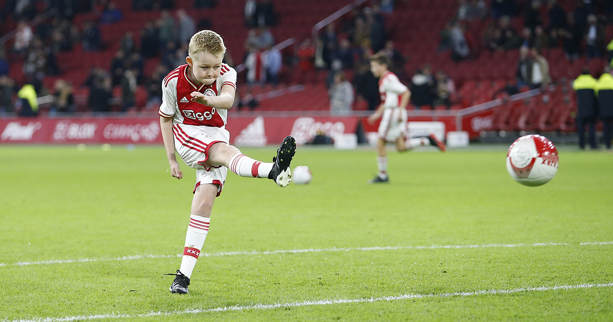 9 Nov Ajax Vitesse Kids 16