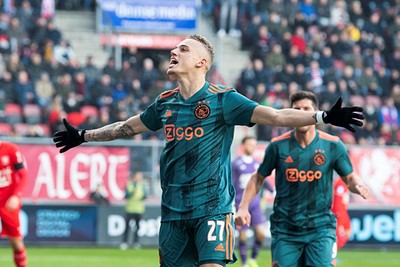 ENSCHEDE, 01-12-2019 , Grols Veste , Dutch Eredivisie Football season 2019 / 2020 . Ajax player Noa Lang celebrating the 4-2 during the match FC Twente - Ajax