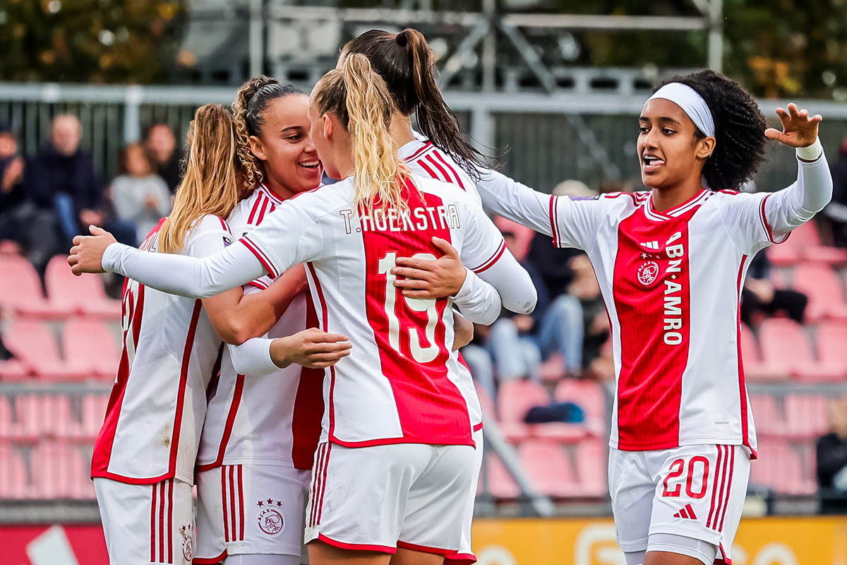 Ajax Vrouwen 1200 (1)