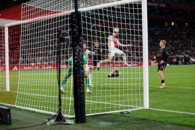 Baas knikt raak, maar wat gebeurde er daarvoor? © De Brouwer