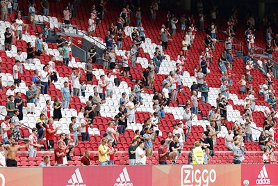 Als je eindelijk de Ajaxmarsch weer hoort in het stadion! © De Brouwer