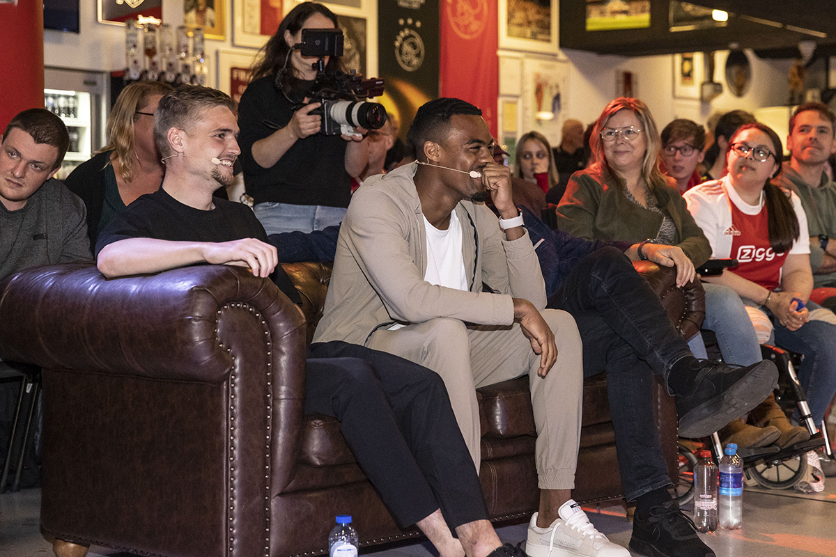 Er werd weer veel gelachen in Café Ajax Life! © Pro Shots