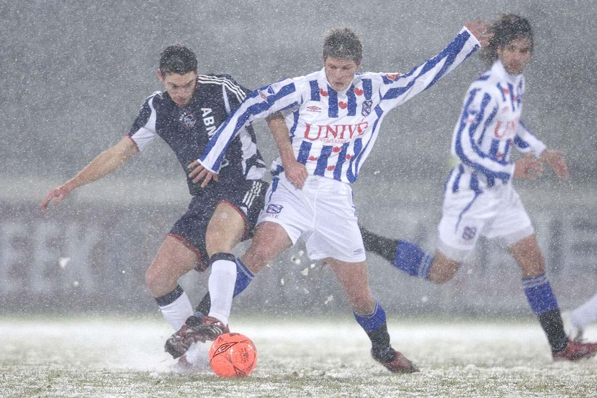 Unieke beelden: KJH pijnigt Ajax in de sneeuw voor komst naar Mokum