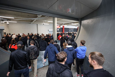 Door de catacomben richting het uitvak in de nok van het stadion. © De Brouwer