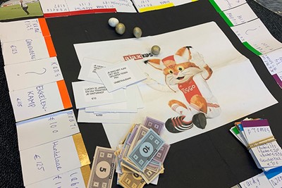 Lucky monopoly, dat willen we toch allemaal spelen? © Ajax Kids Club