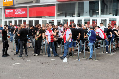 Dan wil je op tijd naar binnen. © SV Ajax