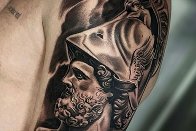 Veel tattoos bedekken de volledige bovenarm. © Jary Patrick Jager