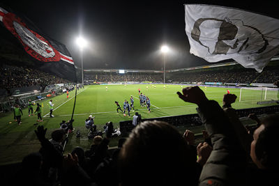 Klaassen knikt via een Fortunees raak. © De Brouwer