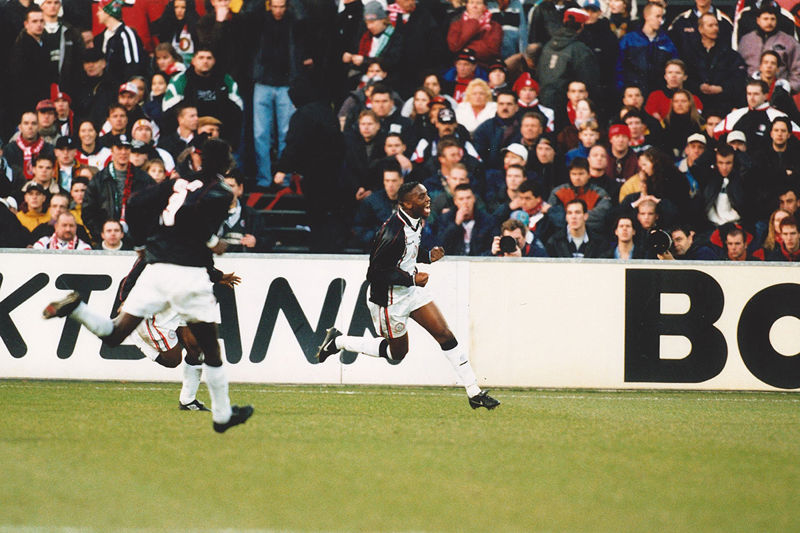 Stopdetijdbenniemccarthy1200