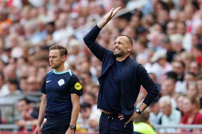 Heitinga stelde achteraf dat het heel veel beter moet. © Pro Shots