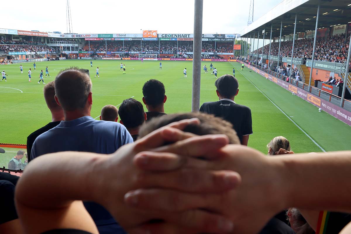 Ajax zet bepaald geen zoden aan De Dijk