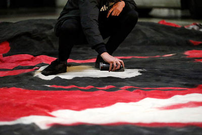 Er blijft steeds minder wit over op het doek. © De Brouwer