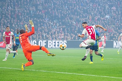 Scoren tegen Feyenoord, dat zijn bonuspunten. © Pro Shots