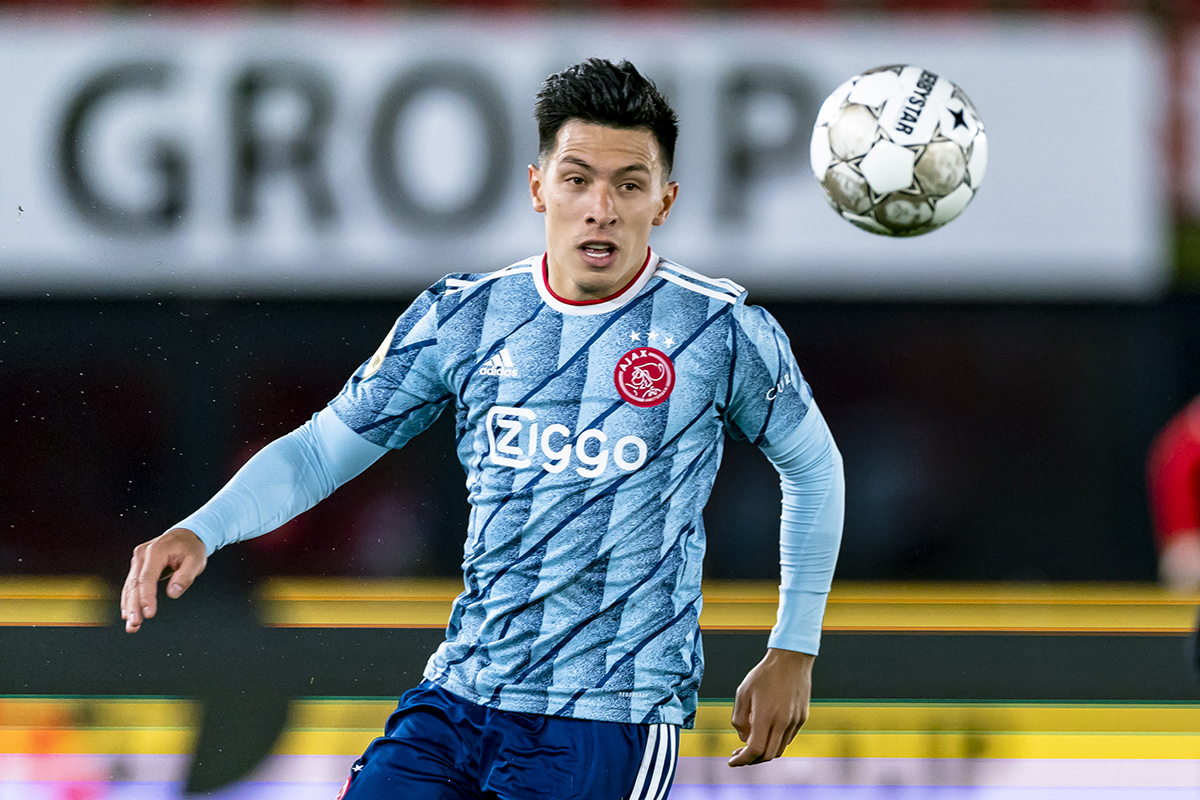 Martinezsupporters800