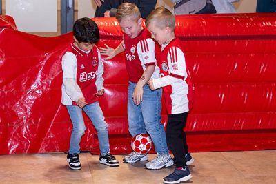 Wie van de drie? © Pro Shots