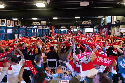 Sjaaltjes en muziek betekent extra gezelligheid. © Pro Shots