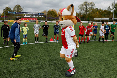 Lucky doet natuurlijk zelf ook mee. © Pro Shots