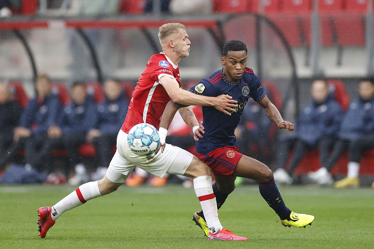 Slap Ajax onderuit bij AZ en dit valt op