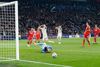 Zeker als Klaassen een reuzenkans onbenut laat. Oefff. © De Brouwer