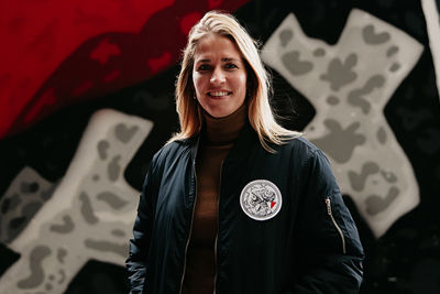 Natuurlijk is het jack ook voor dames. Vraag maar aan Kelly! © AFC Ajax