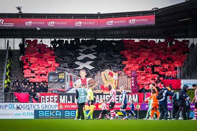 Kijk dan. Diepe buiging. © Pro Shots