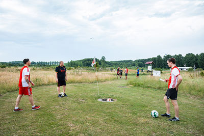 Lekker een balletje trappen in de natuur. © Pro Shots
