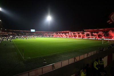 Een stukje georganiseerd fakkelvertoon vanuit Maassluis. © De Brouwer