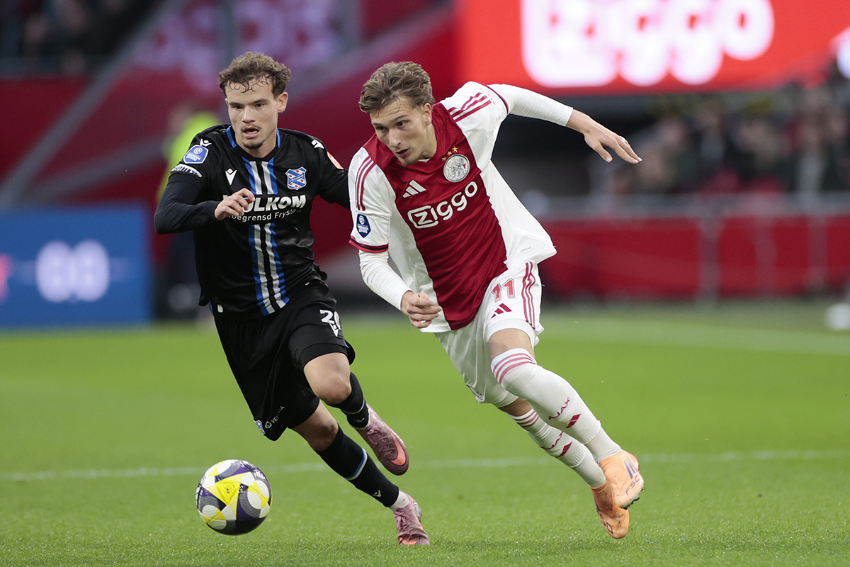 Godts neemt Pasveer niks kwalijk en stelt dat mentaal gehavend Ajax door moet