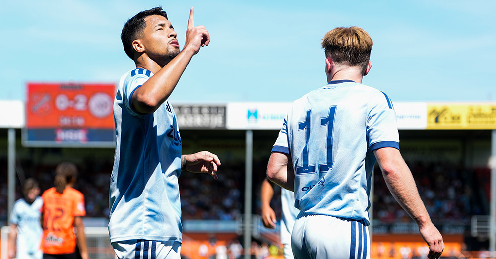 Ajax besluit voorbereiding met oefenzege op FC Volendam