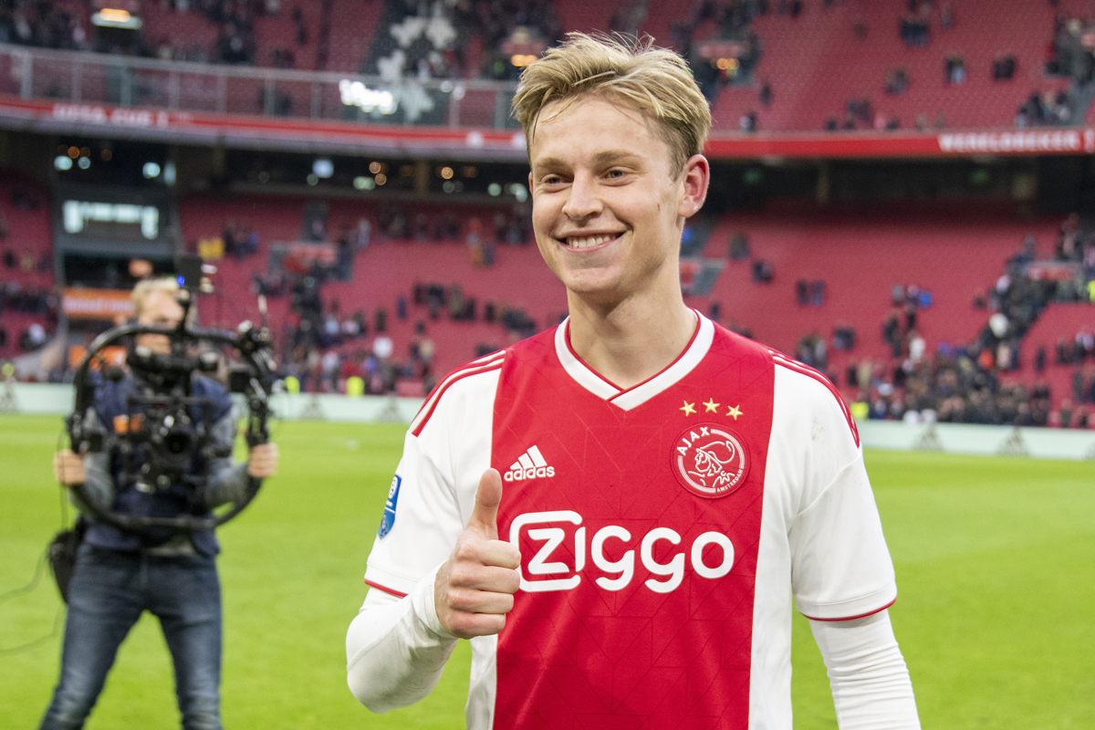 Ten Hag: 'Frenkie moet vooral Frenkie blijven'
