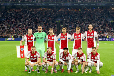 Een bijna perfecte teamfoto. © De Brouwer