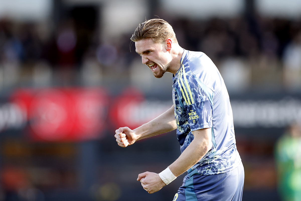 Ajax Wint Almaja 1200