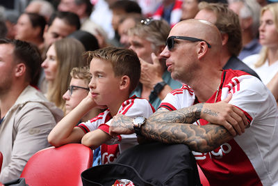 Zij zien Ajax veel mogelijkheden onbenut laten. © De Brouwer