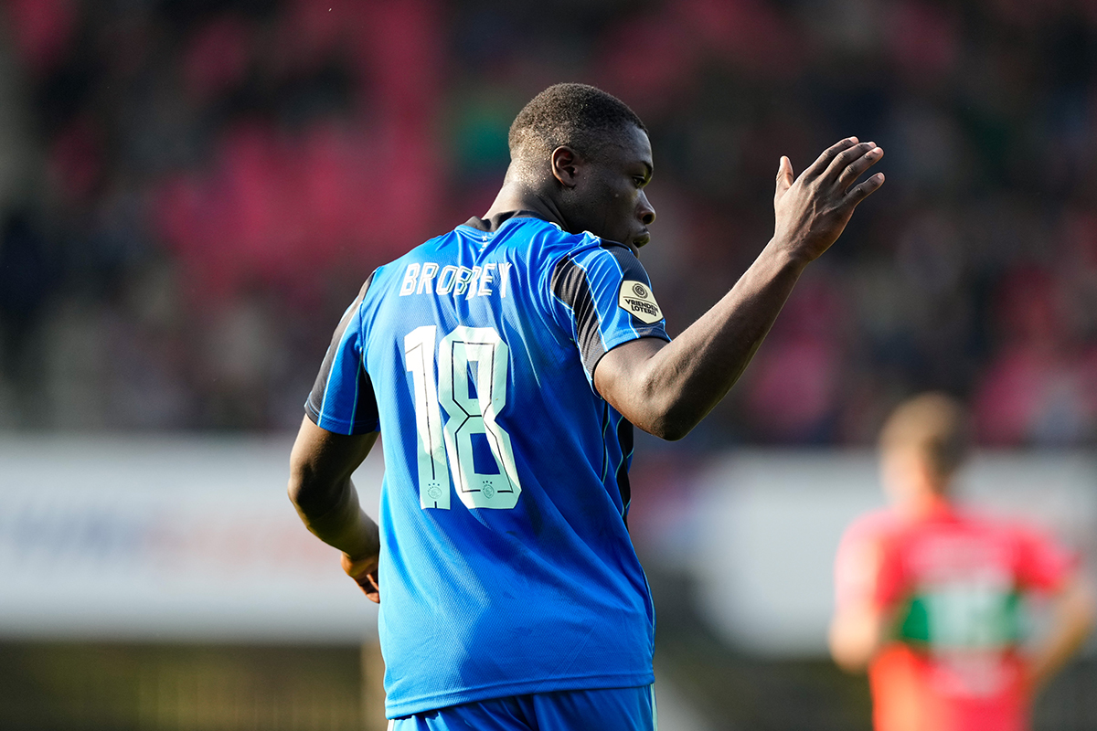 Brobbey is blij voor maatje Taylor en laat toekomst op zich afkomen