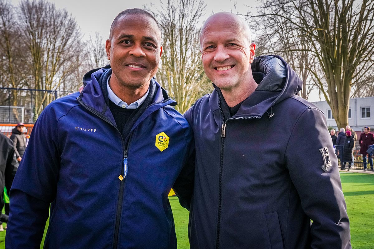 Cruijff Kluivert 1200